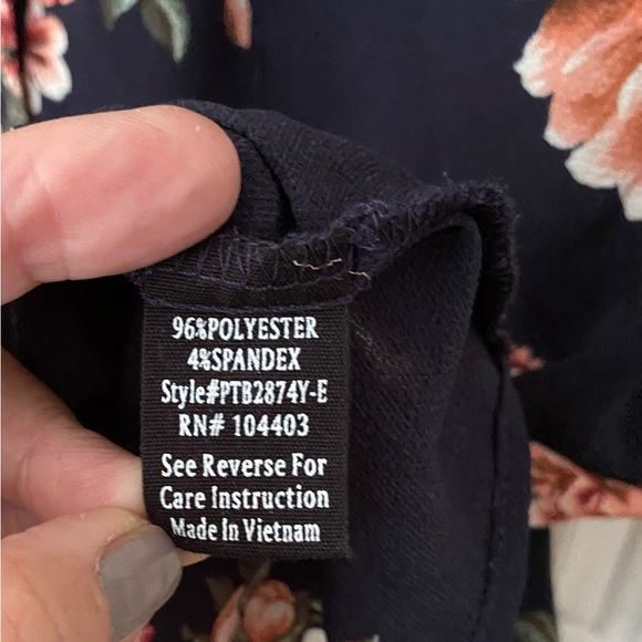 Flower & Feather Rose Print Top 2XL - Picture 6 of 6